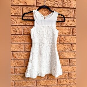 • 4/$25- Lavender White Lace‎ Floral Dress